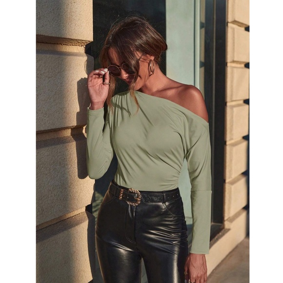 Green Ruched Asymmetric One Shoulder Long Sleeve Shirt Slim Fit Stretchy - Picture 4 of 8